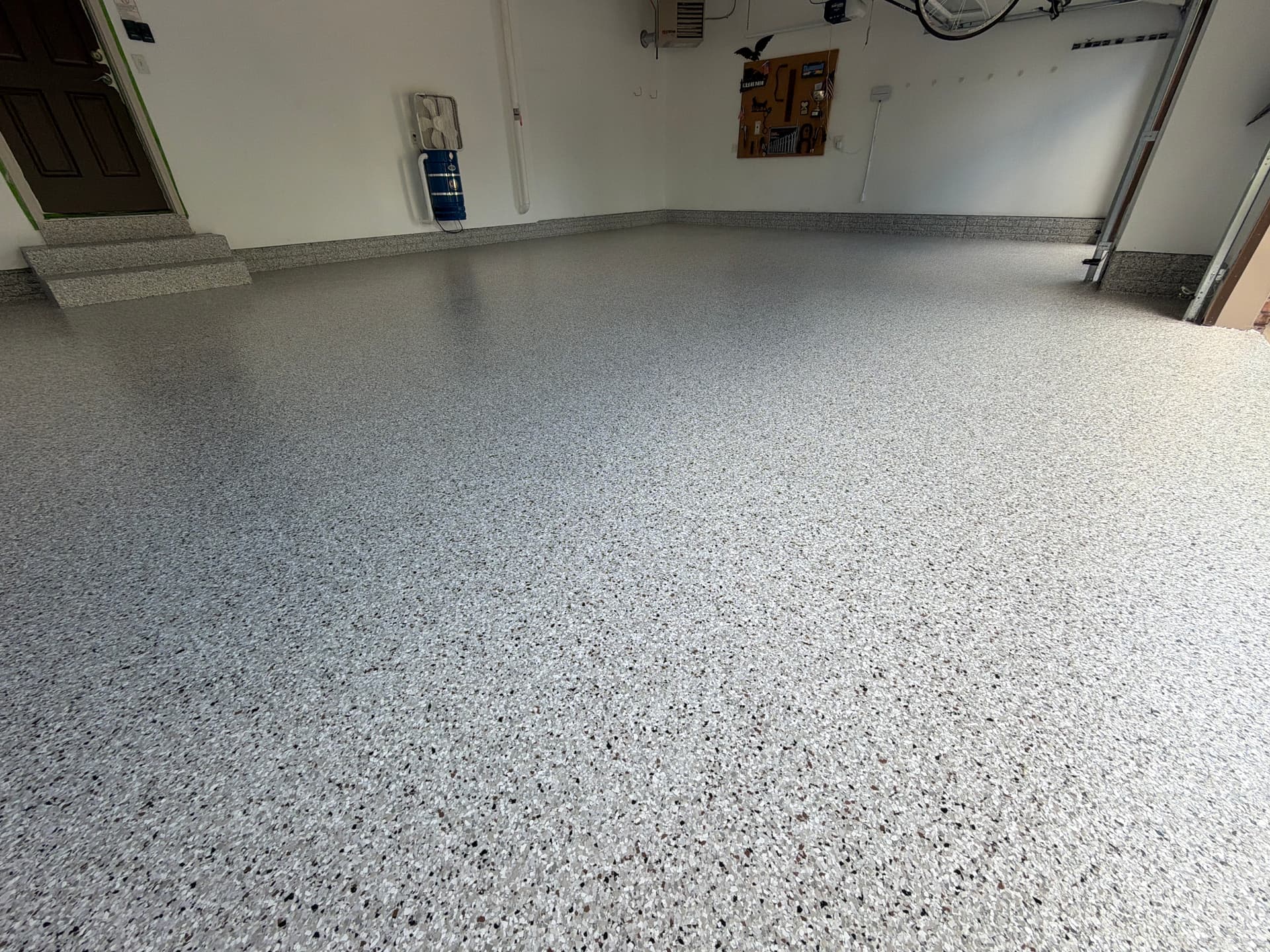 Bloomington Garage Floor & Wall Coating: Kirk's Coyote Polyaspartic Transformation