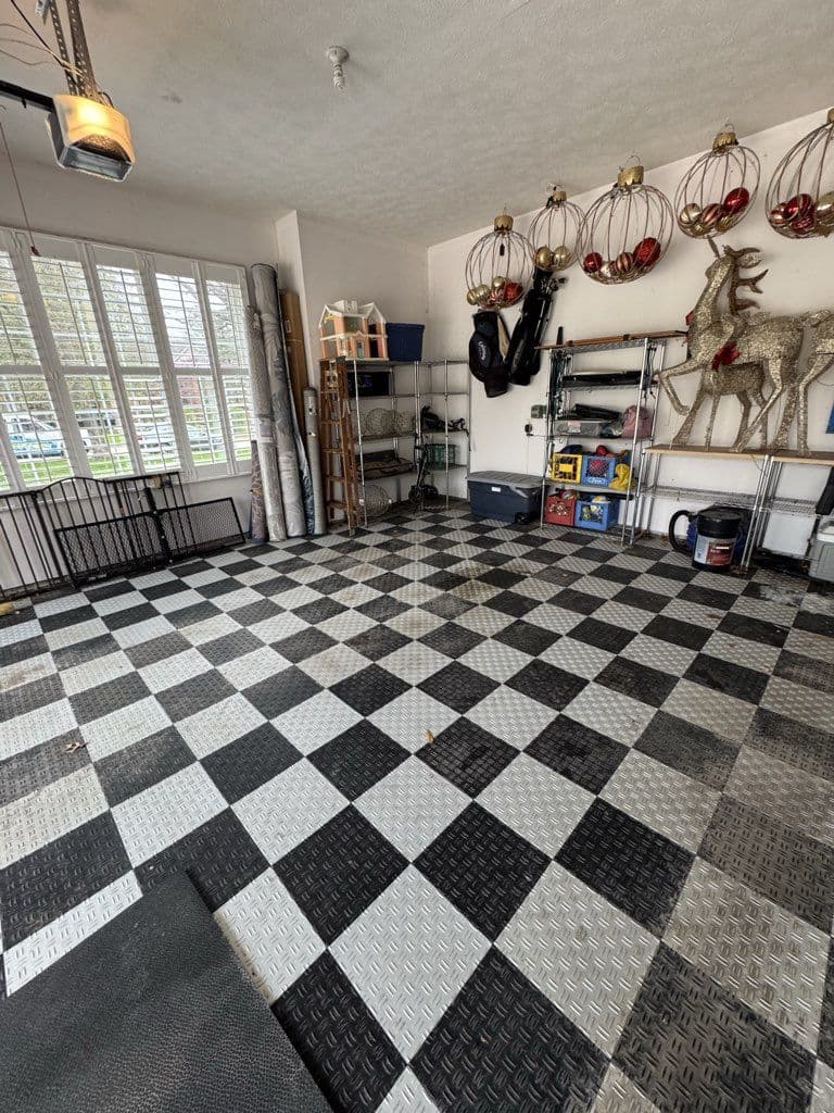 Gallery photos for Revitalize Your Garage with Expert Floor Coatings: Image #1