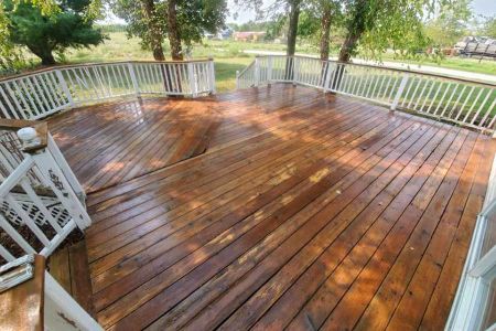 Deck Cleaning And Sealing on Stetson Drive, Bloomington