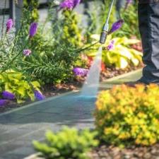 Sidewalk Washing thumbnail